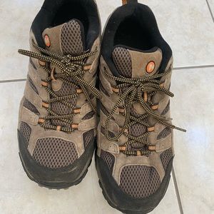 Men’s merrell Moab 2 hiking shoes - size 11